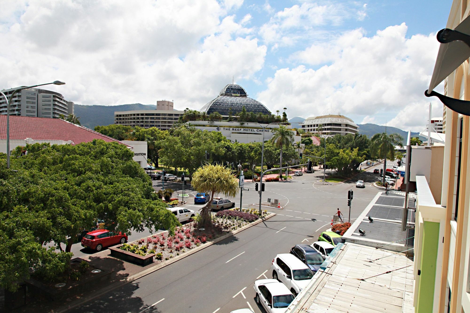 The Abbott Boutique Hotel Cairns Exterior photo